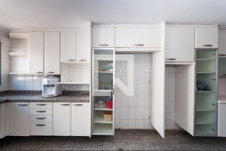 Apartamento à venda com 171m², 4 quartos e 3 vagasCozinha