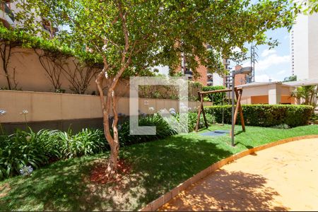 Apartamento à venda com 171m², 4 quartos e 3 vagasÁrea comum - Parquinho