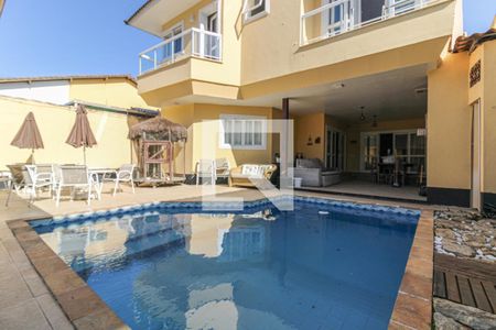 Casa de condomínio à venda com 700m², 6 quartos e 2 vagasÁrea externa - Piscina