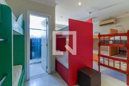 Casa de condomínio à venda com 700m², 6 quartos e 2 vagasSuíte 4