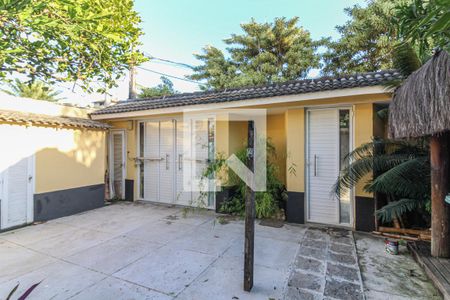 Casa de condomínio à venda com 700m², 6 quartos e 2 vagasÁrea externa