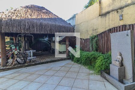 Casa de condomínio à venda com 700m², 6 quartos e 2 vagasÁrea externa