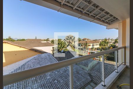 Casa de condomínio à venda com 700m², 6 quartos e 2 vagasVaranda