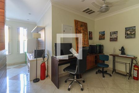 Casa de condomínio à venda com 700m², 6 quartos e 2 vagasSala/cozinha (Segundo andar)