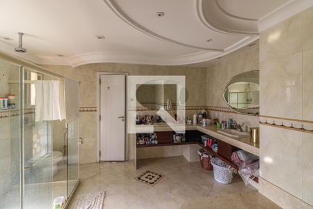 Casa de condomínio à venda com 700m², 6 quartos e 2 vagasSuíte 1 - Banheiro