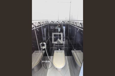 Casa de condomínio à venda com 700m², 6 quartos e 2 vagasSuíte 4 - Banheiro