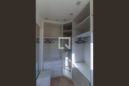 Casa de condomínio à venda com 700m², 6 quartos e 2 vagasSuíte 2 (Master) - Closet