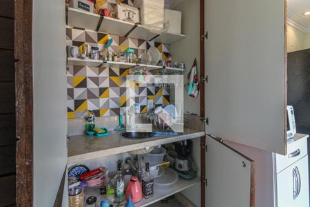 Casa de condomínio à venda com 700m², 6 quartos e 2 vagasEscritório 2 (armário)