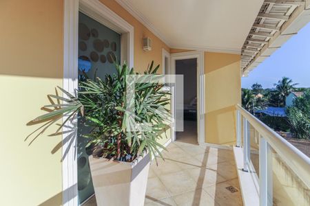 Casa de condomínio à venda com 700m², 6 quartos e 2 vagasVaranda