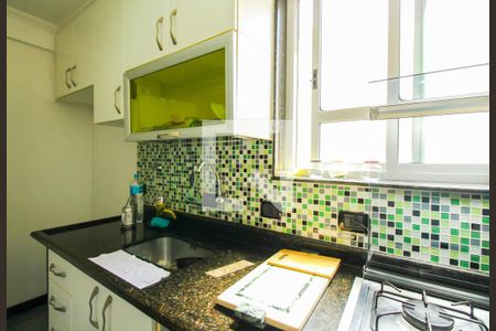 Apartamento à venda com 68m², 2 quartos e 1 vagaCozinha 