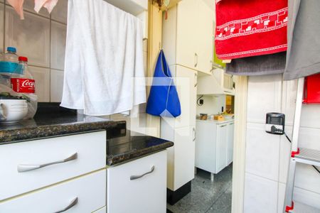 Apartamento à venda com 68m², 2 quartos e 1 vagaÁrea de serviço 