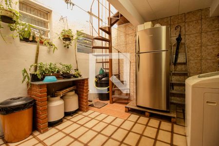 Casa à venda com 88m², 2 quartos e sem vagaQuintal - Área de serviço