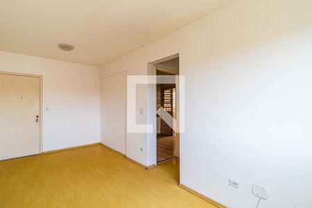 Sala de apartamento para alugar com 2 quartos, 55m² em Jardim Cláudia, São Paulo