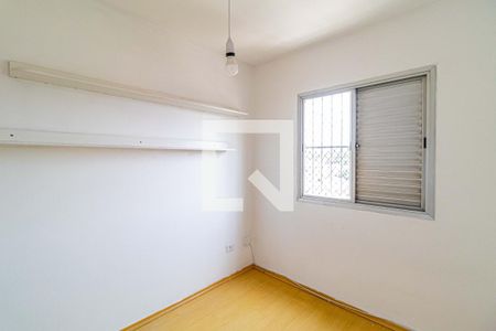 Quarto 01 de apartamento para alugar com 2 quartos, 55m² em Jardim Cláudia, São Paulo