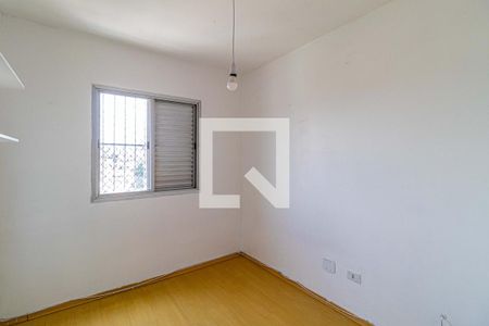 Quarto 01 de apartamento para alugar com 2 quartos, 55m² em Jardim Cláudia, São Paulo