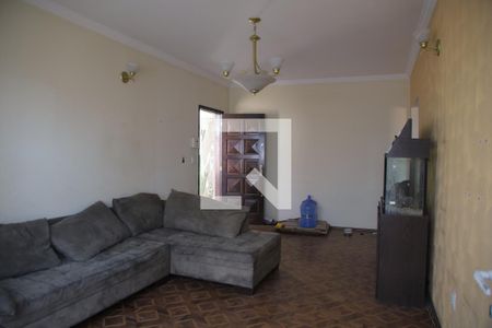 Sala de casa à venda com 3 quartos, 180m² em Vila Yolanda, Osasco