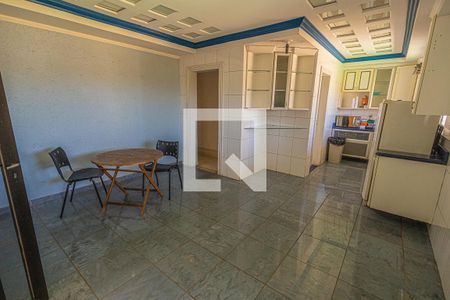 Casa à venda com 720m², 4 quartos e 6 vagasCozinha