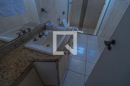 Casa à venda com 720m², 4 quartos e 6 vagasBanheiro