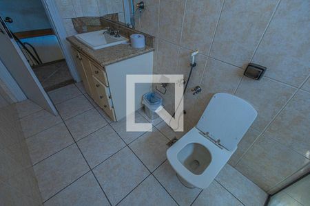 Casa à venda com 720m², 4 quartos e 6 vagasBanheiro