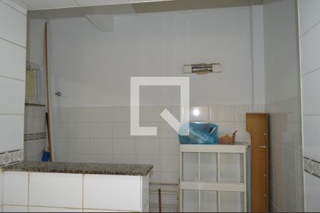 Casa à venda com 133m², 3 quartos e 1 vagaÁrea de serviço