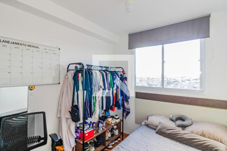 Quarto 1 de apartamento para alugar com 2 quartos, 40m² em Parque Maria Helena, São Paulo