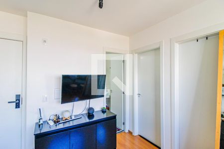 Sala de apartamento para alugar com 2 quartos, 40m² em Parque Maria Helena, São Paulo
