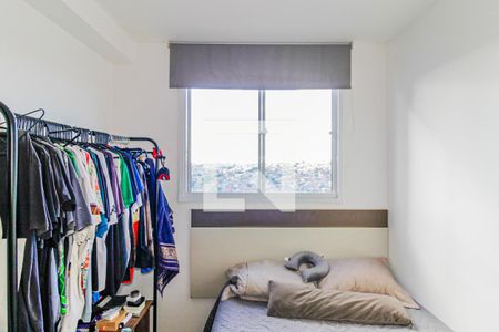 Quarto 1 de apartamento para alugar com 2 quartos, 40m² em Parque Maria Helena, São Paulo