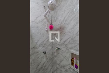 Casa à venda com 120m², 3 quartos e 2 vagas Casa à venda com 120m², 3 quartos e 2 vagasBanheiro