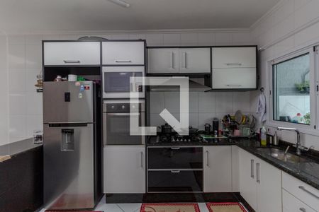 Casa à venda com 120m², 3 quartos e 2 vagas Casa à venda com 120m², 3 quartos e 2 vagasCozinha