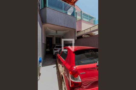 Casa à venda com 120m², 3 quartos e 2 vagas Casa à venda com 120m², 3 quartos e 2 vagasGaragem