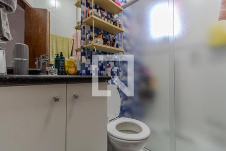 Casa à venda com 120m², 3 quartos e 2 vagas Casa à venda com 120m², 3 quartos e 2 vagasBanheiro Suíte