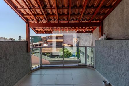 Casa à venda com 120m², 3 quartos e 2 vagas Casa à venda com 120m², 3 quartos e 2 vagasVaranda Suíte