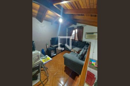 Casa à venda com 3 quartos, 96m² em São José, Canoas