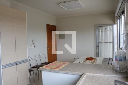 Casa para alugar com 325m², 2 quartos e 4 vagasCozinha 1