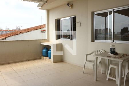 Casa para alugar com 325m², 2 quartos e 4 vagasChurrasqueira