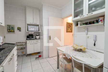 Apartamento à venda com 90m², 3 quartos e 2 vagasCozinha