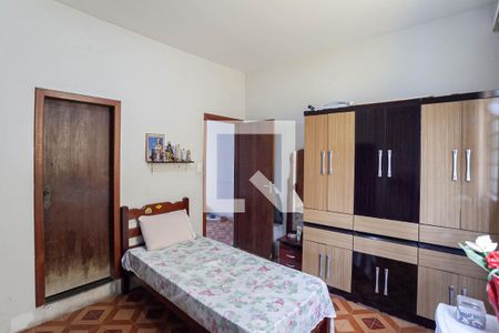 Casa à venda com 244m², 5 quartos e 3 vagassuíte 1