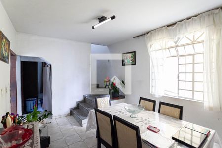 Sala 2 de casa à venda com 5 quartos, 244m² em Castelo, Belo Horizonte