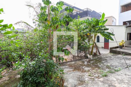 Casa à venda com 244m², 5 quartos e 3 vagasQuintal