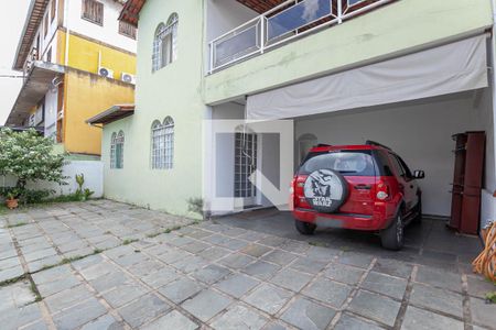 Casa à venda com 244m², 5 quartos e 3 vagasGaragem
