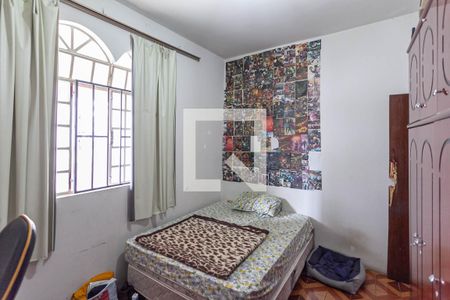 Casa à venda com 244m², 5 quartos e 3 vagasQuarto 3