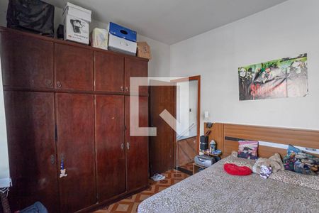 Casa à venda com 244m², 5 quartos e 3 vagasQuarto 2