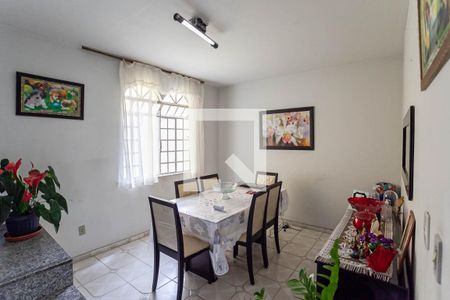Sala 2 de casa à venda com 5 quartos, 244m² em Castelo, Belo Horizonte