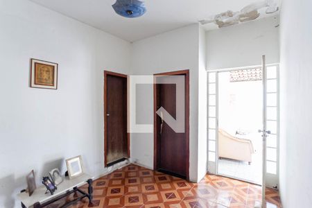Casa à venda com 244m², 5 quartos e 3 vagasCorredor
