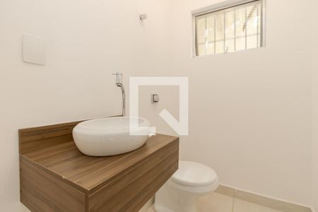 Lavabo de casa para alugar com 4 quartos, 200m² em Jardim Petropolis, São Paulo