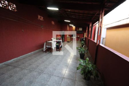 Casa à venda com 200m², 4 quartos e 2 vagasQuintal