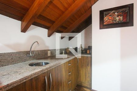 Casa à venda com 374m², 5 quartos e 6 vagasSala 2
