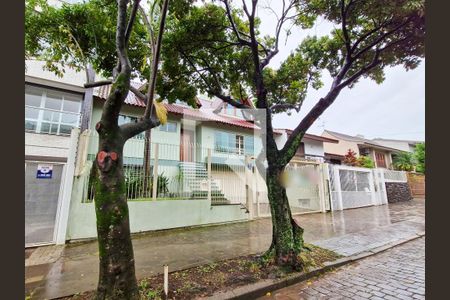 Casa à venda com 374m², 5 quartos e 6 vagasFachada