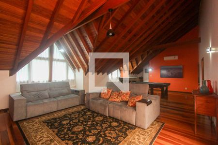 Casa à venda com 374m², 5 quartos e 6 vagasSala 2