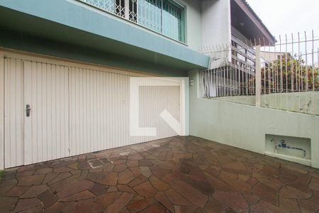 Casa à venda com 374m², 5 quartos e 6 vagasPatio